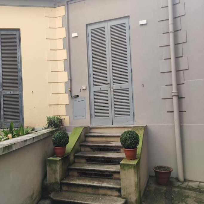 Appartamento Monolocale Intimo Con Terrazzino Milano Esterno foto